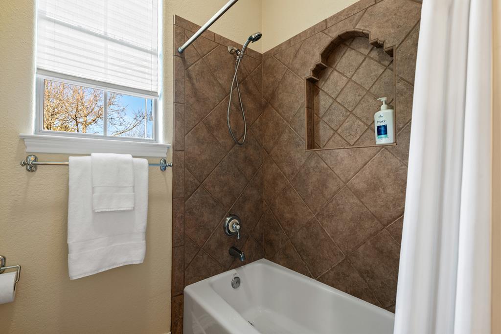 169 Royal Oaks Hill