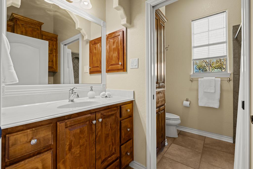 169 Royal Oaks Hill