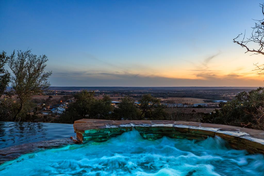 169 Royal Oaks Hill
