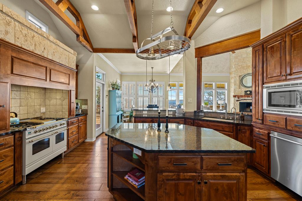 169 Royal Oaks Hill