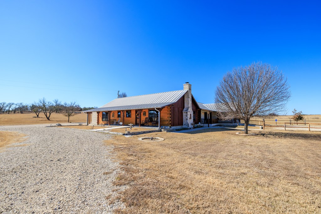 394 Ranch Rd 1376