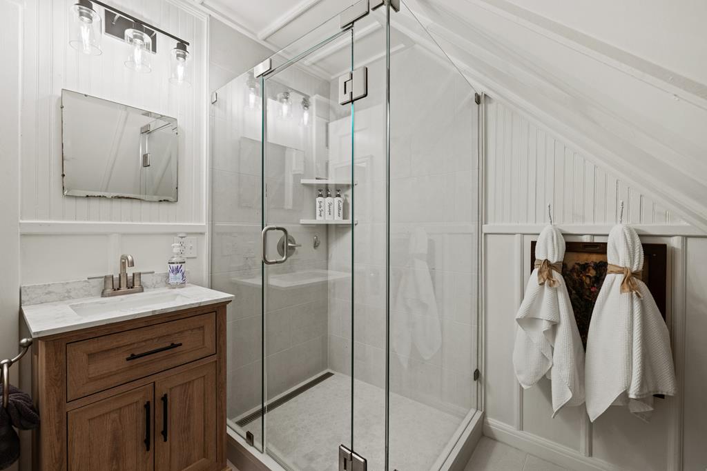 119 W San Antonio St