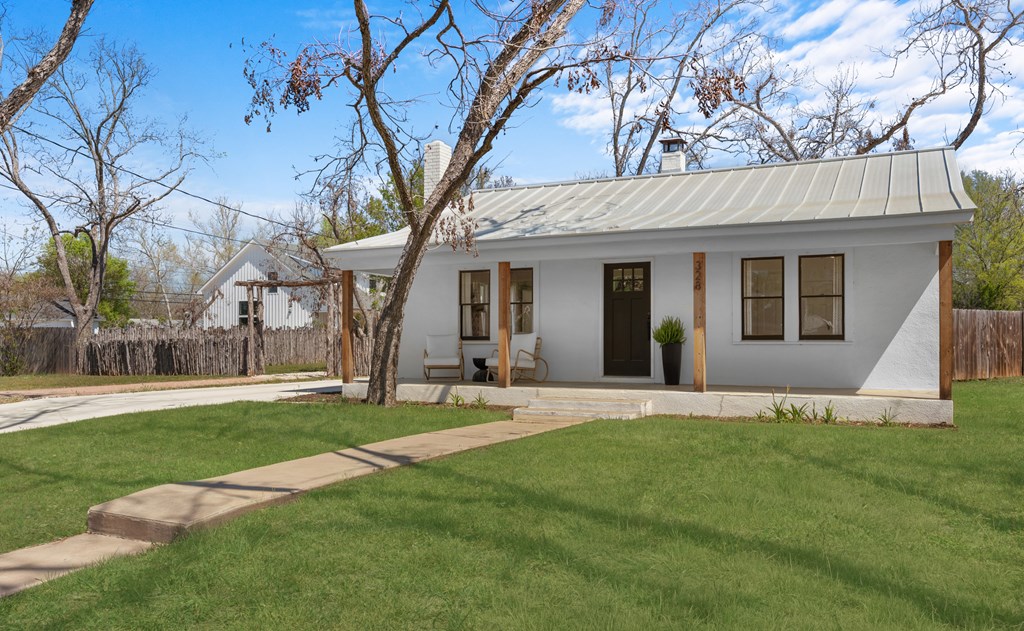 328 W Morse St