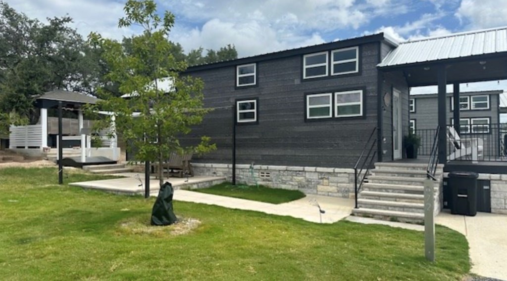 Unit 72 -- 5386 Ranch Rd 1376 # 72