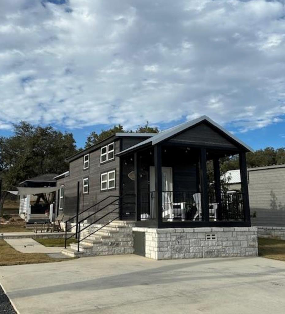 Unit 72 -- 5386 Ranch Rd 1376 # 72