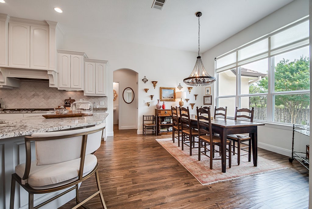2143 Stone Oak