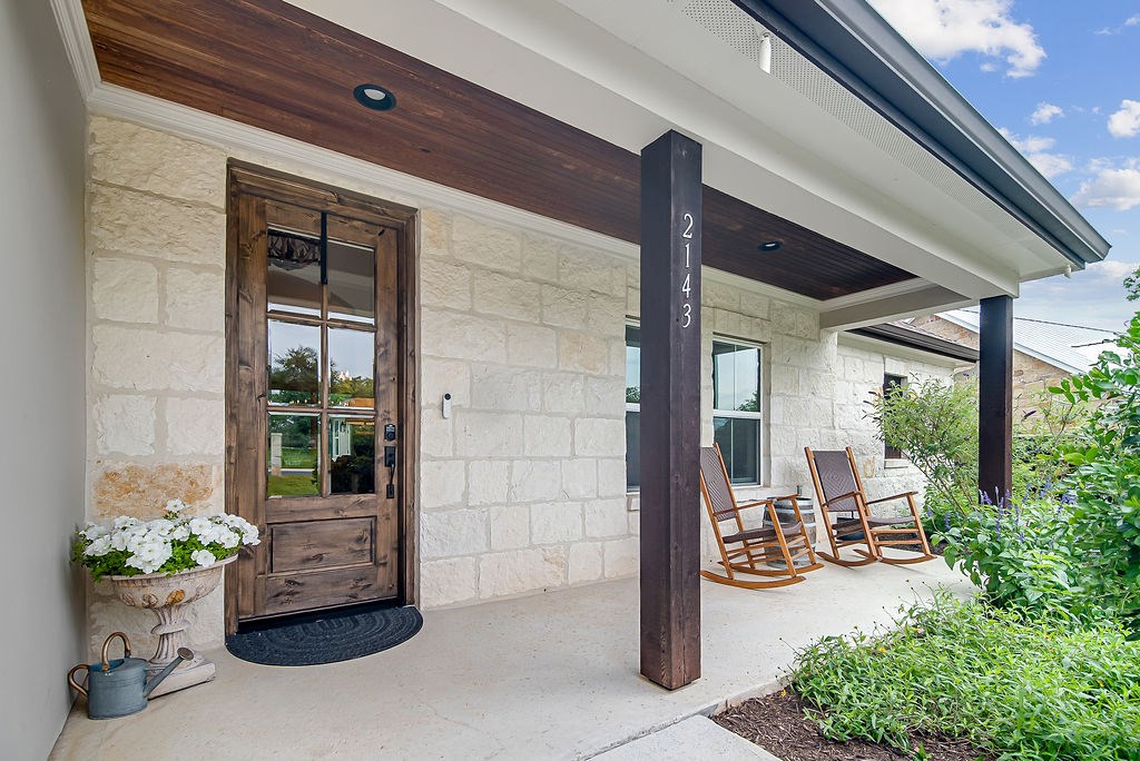 2143 Stone Oak