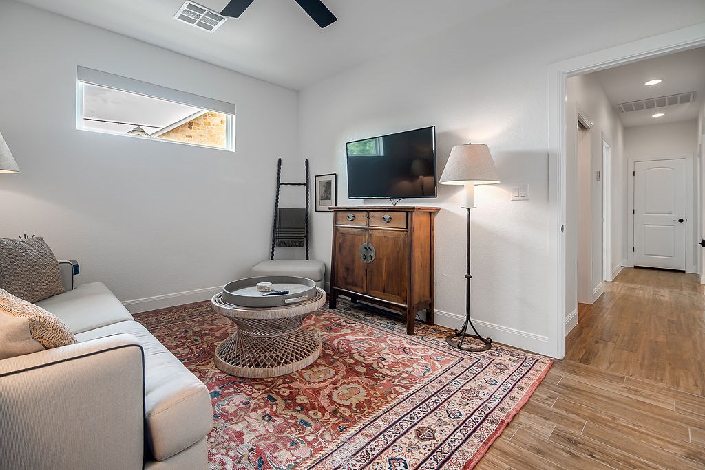 2143 Stone Oak