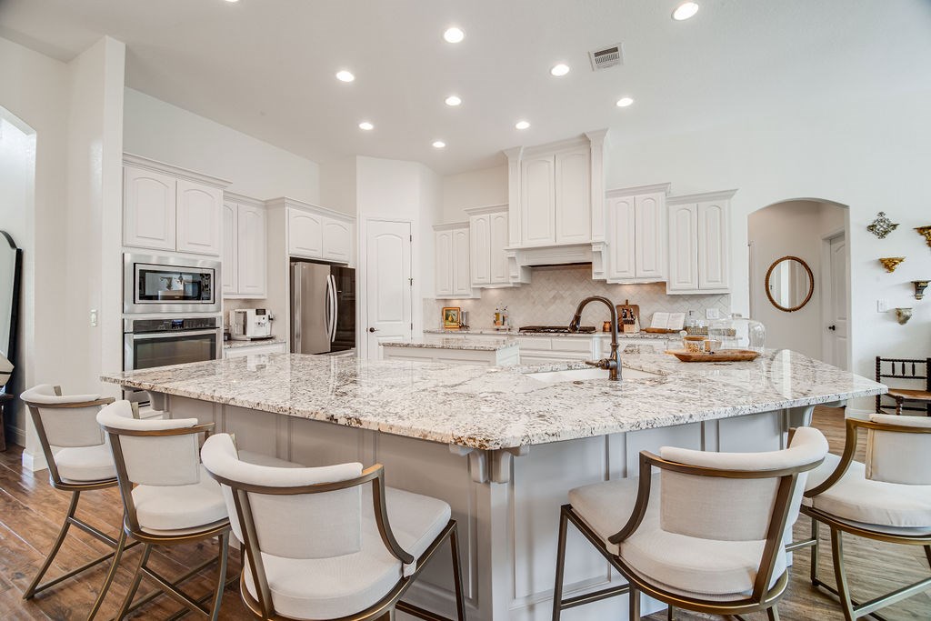 2143 Stone Oak