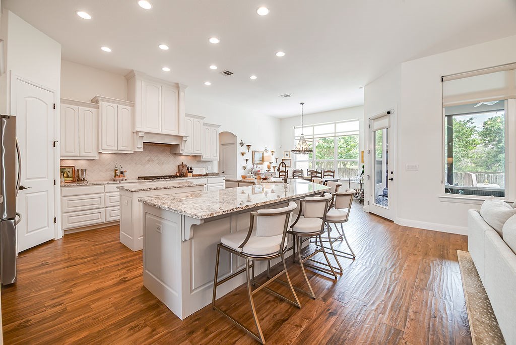 2143 Stone Oak
