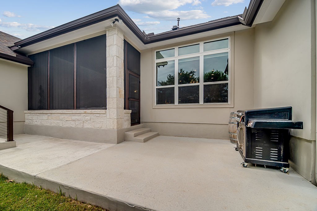 2143 Stone Oak