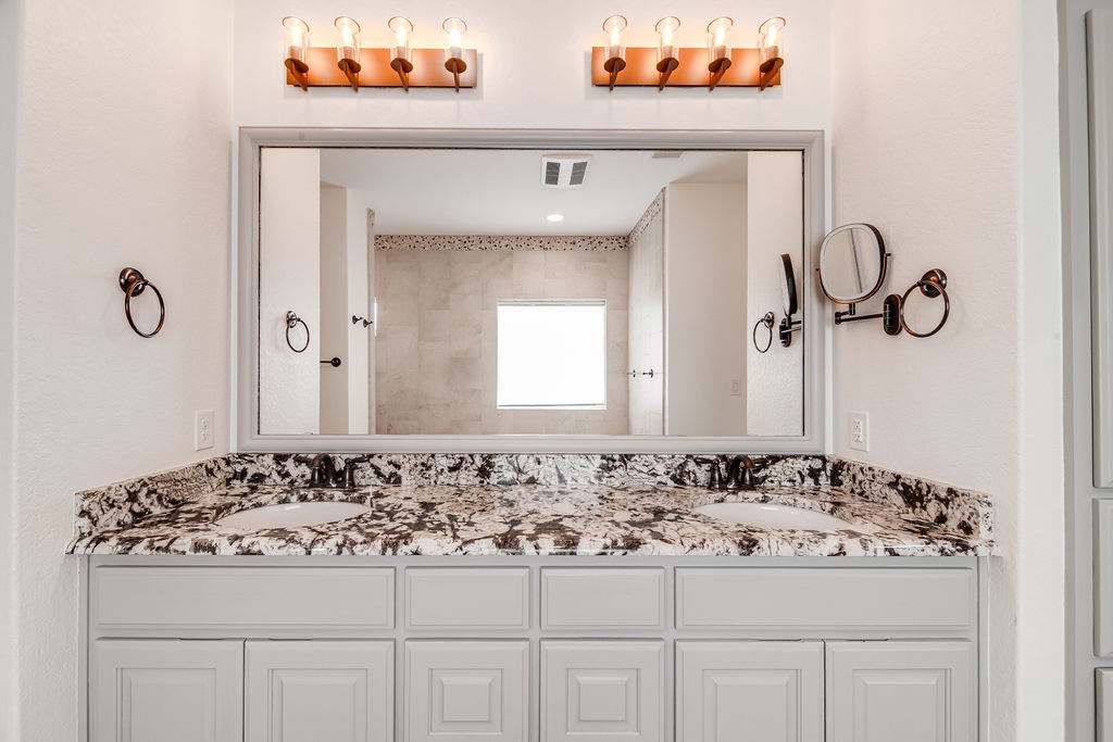 2143 Stone Oak