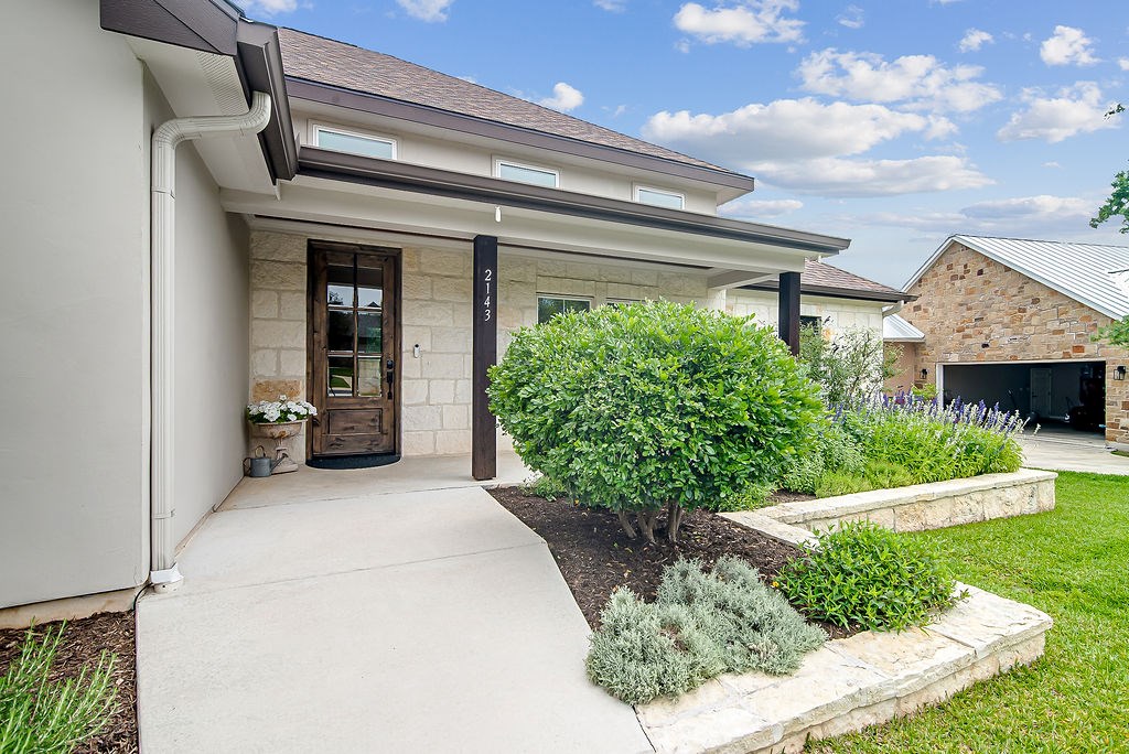 2143 Stone Oak