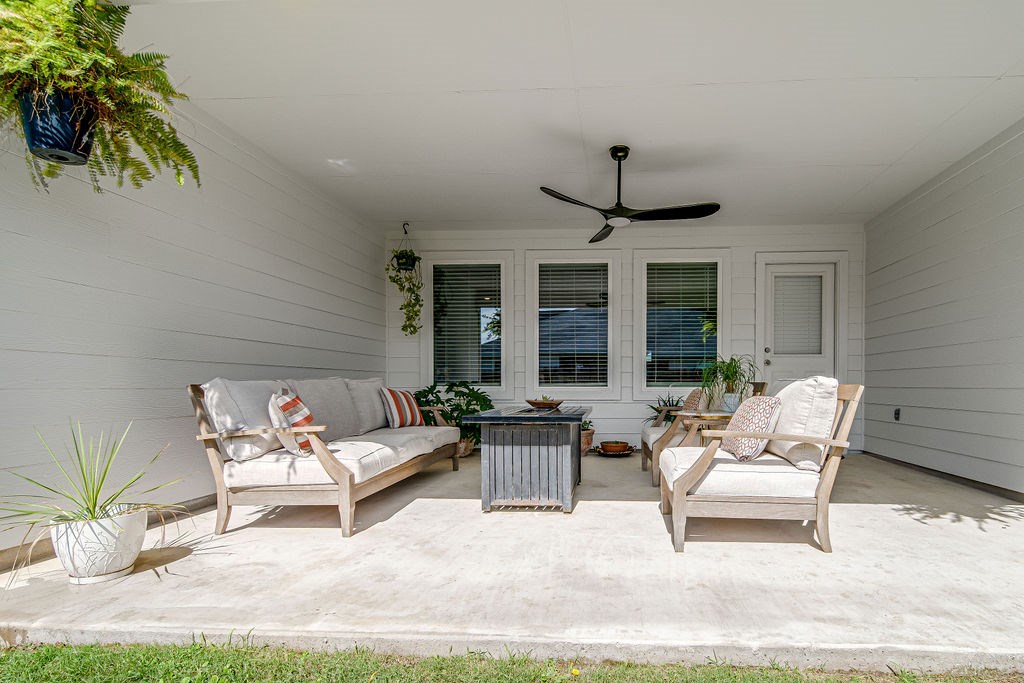 717 Tranquility Ln