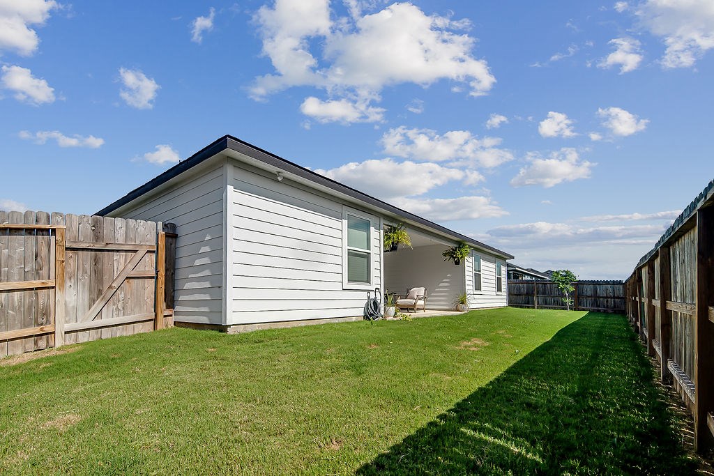 717 Tranquility Ln