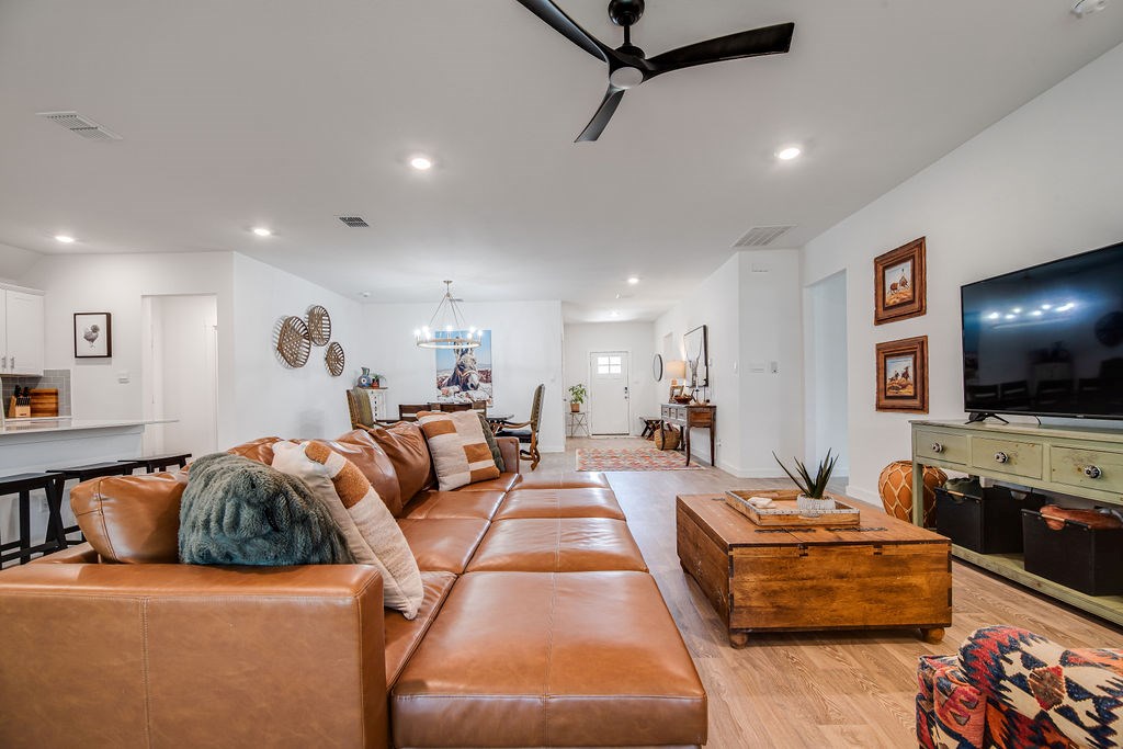 717 Tranquility Ln