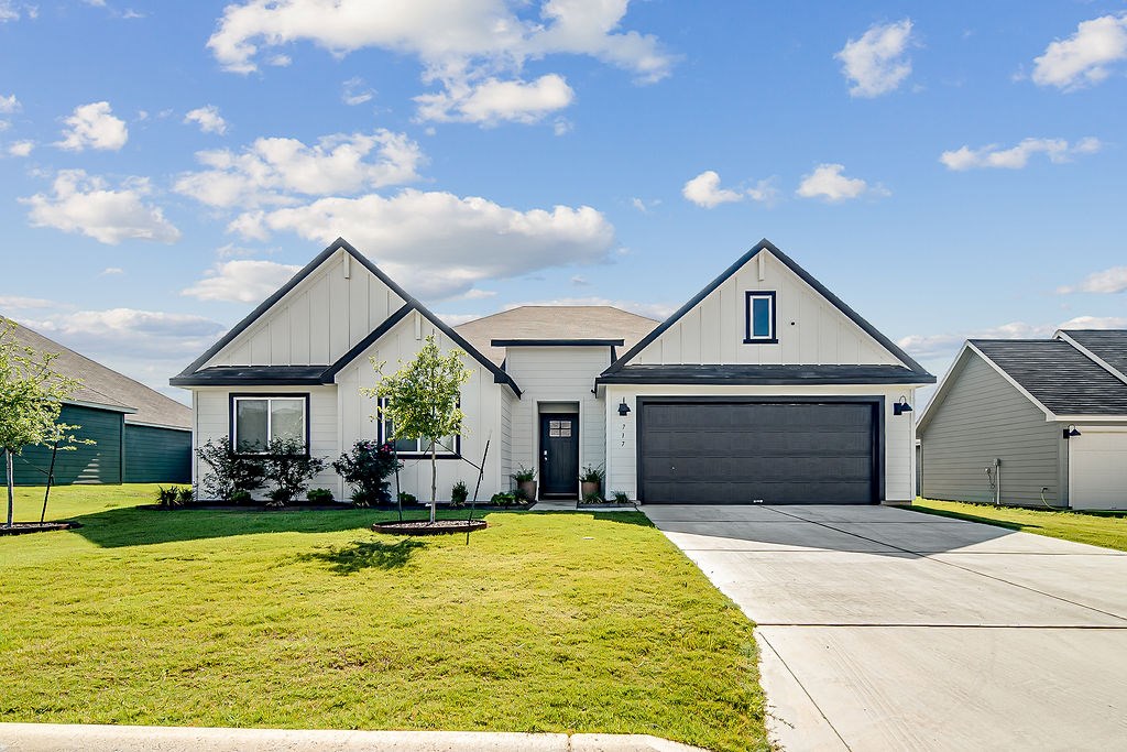 717 Tranquility Ln