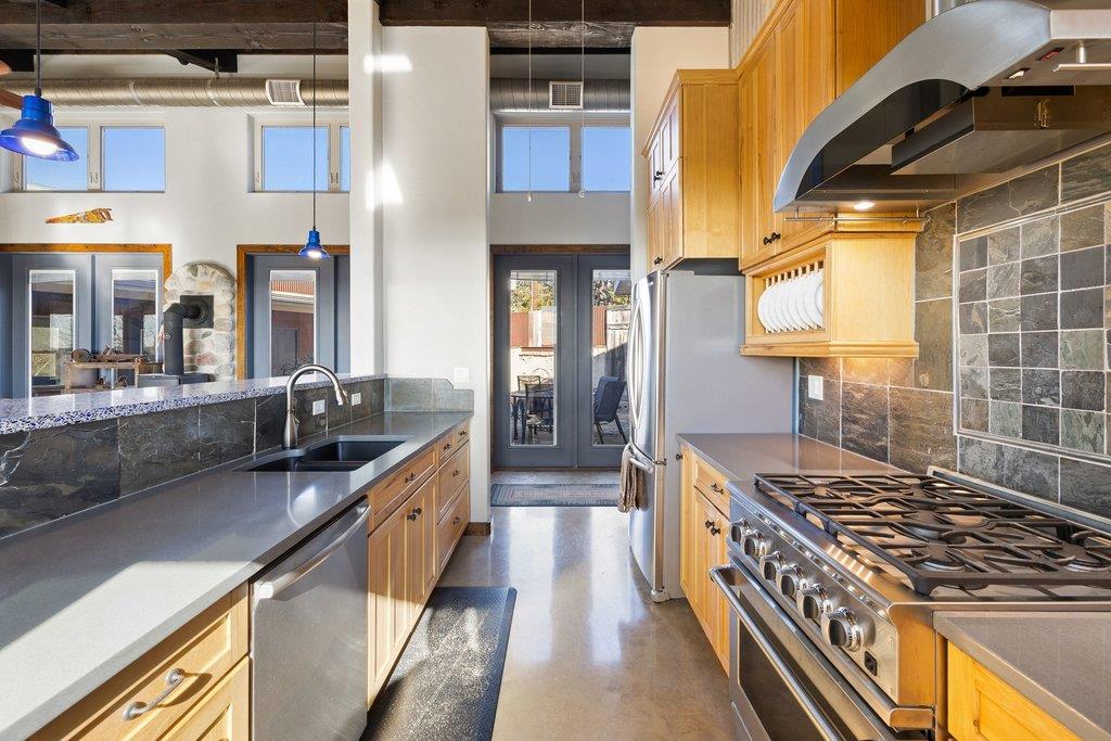 1292 Upper Turtle Creek Road