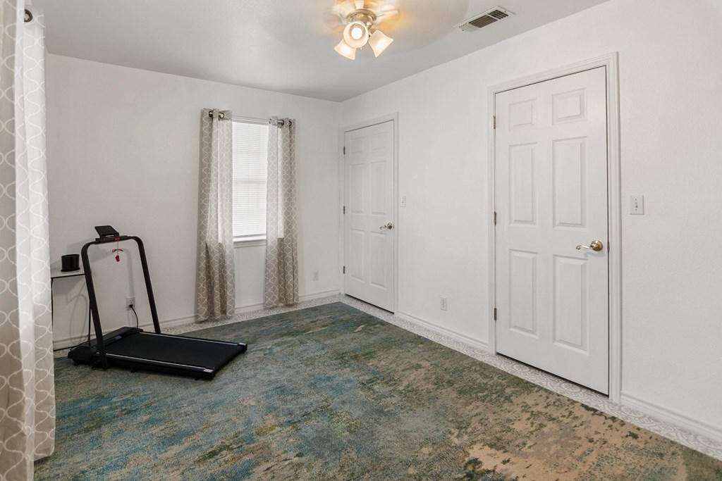1310 Mckinley Ave