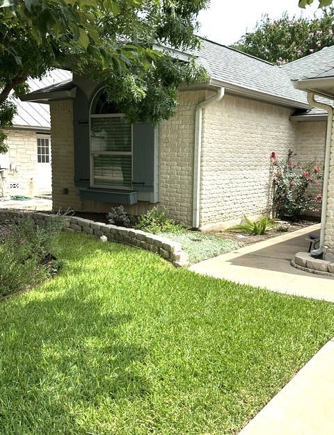 114 W Creekview Dr