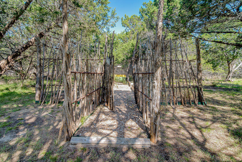 146 Hillside Dr