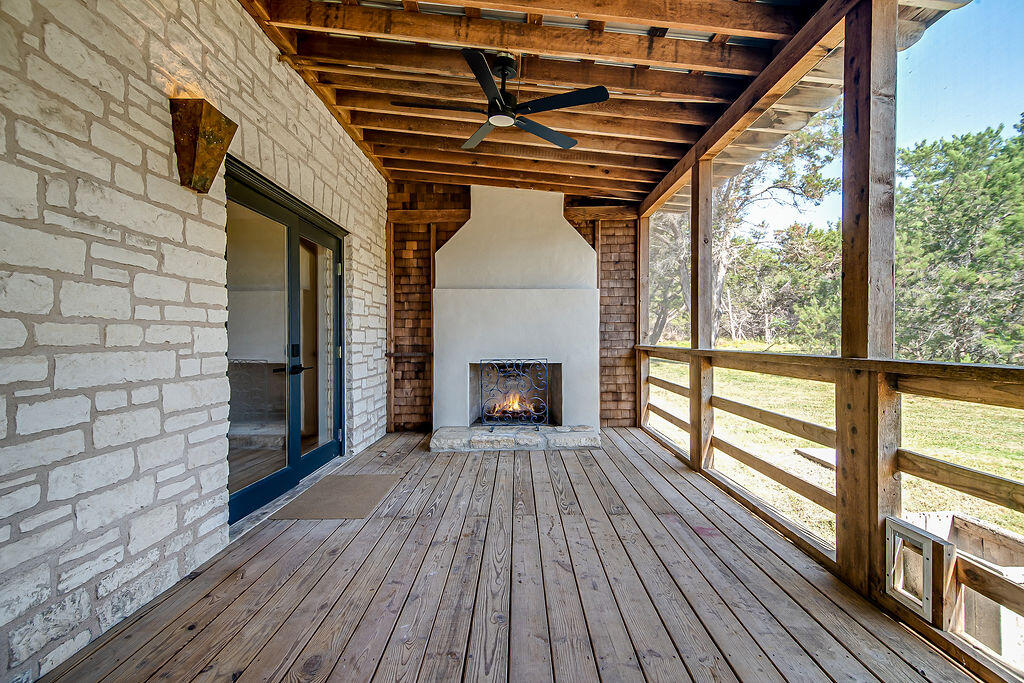 146 Hillside Dr