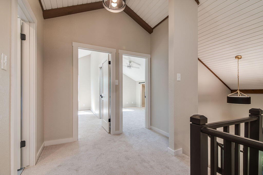 146 Hillside Dr