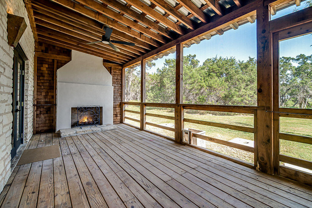 146 Hillside Dr