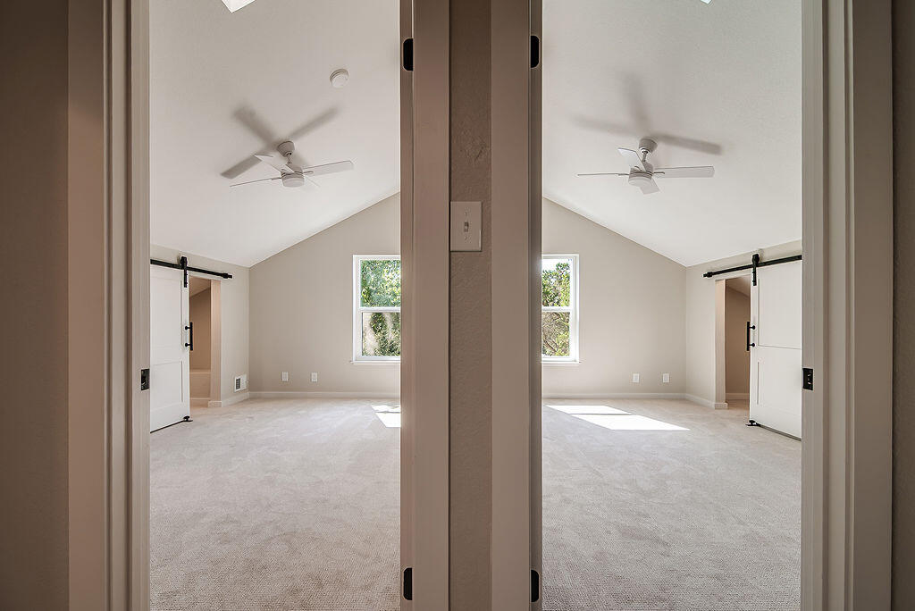 146 Hillside Dr