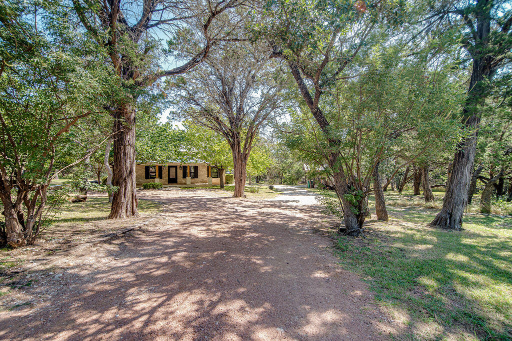 146 Hillside Dr