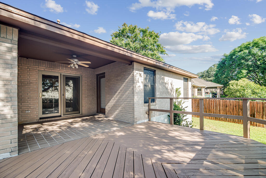 216 Meadow Brook Dr