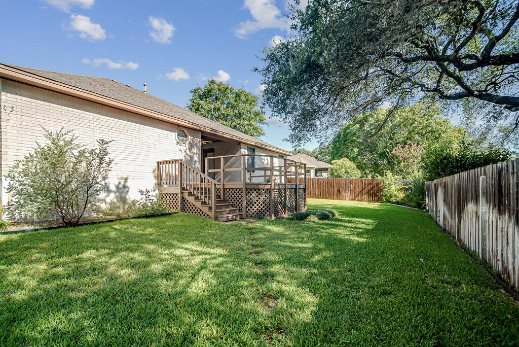 216 Meadow Brook Dr