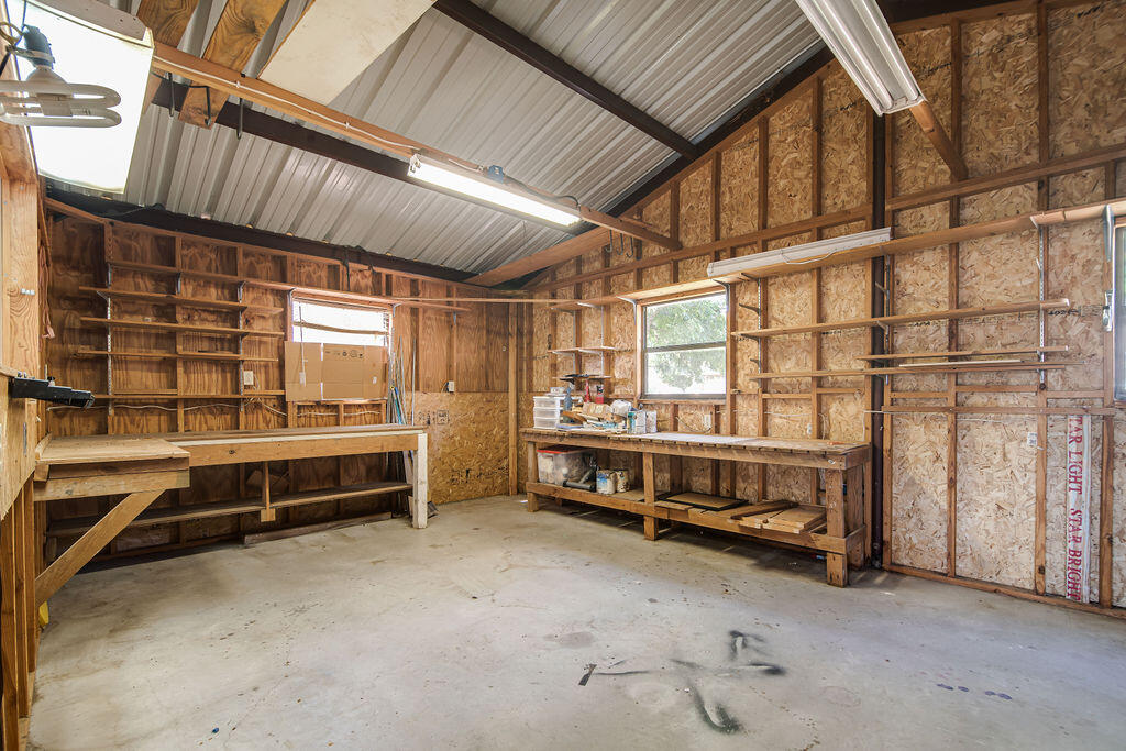 208 Edgewood Dr