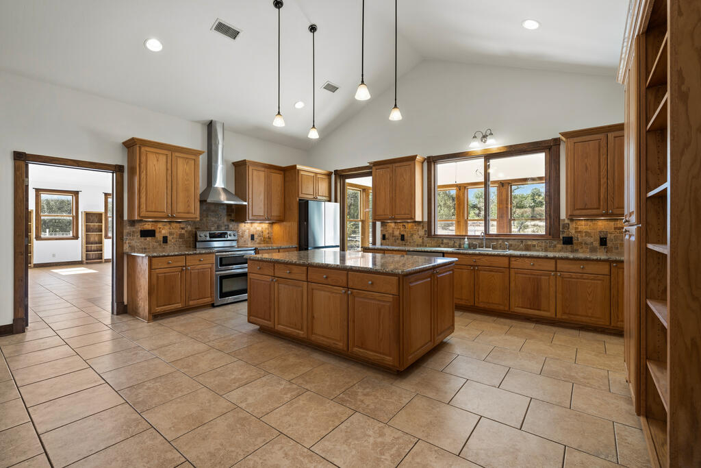 1282 Vintage Oaks Dr