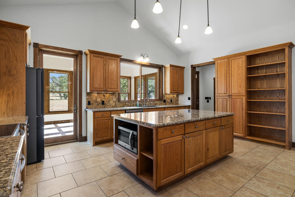 1282 Vintage Oaks Dr