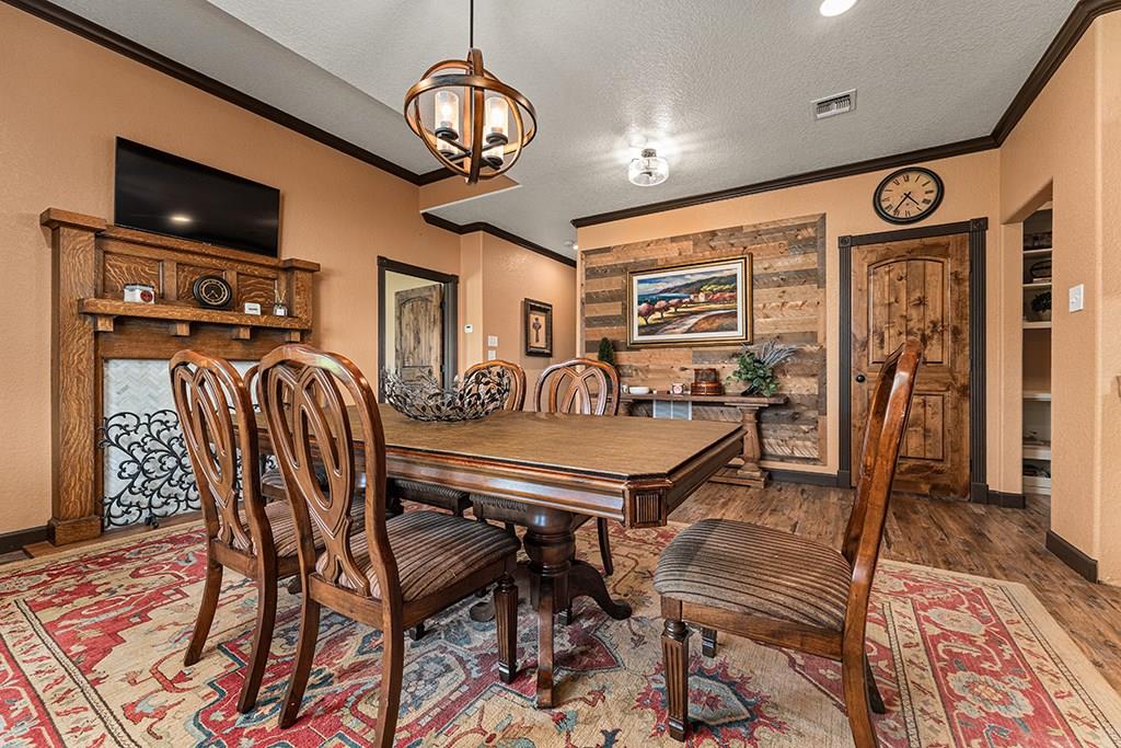 646 Victor Eckhardt RD