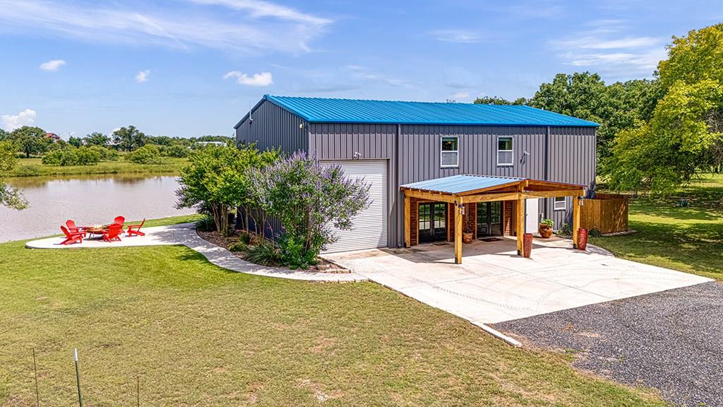646 Victor Eckhardt RD
