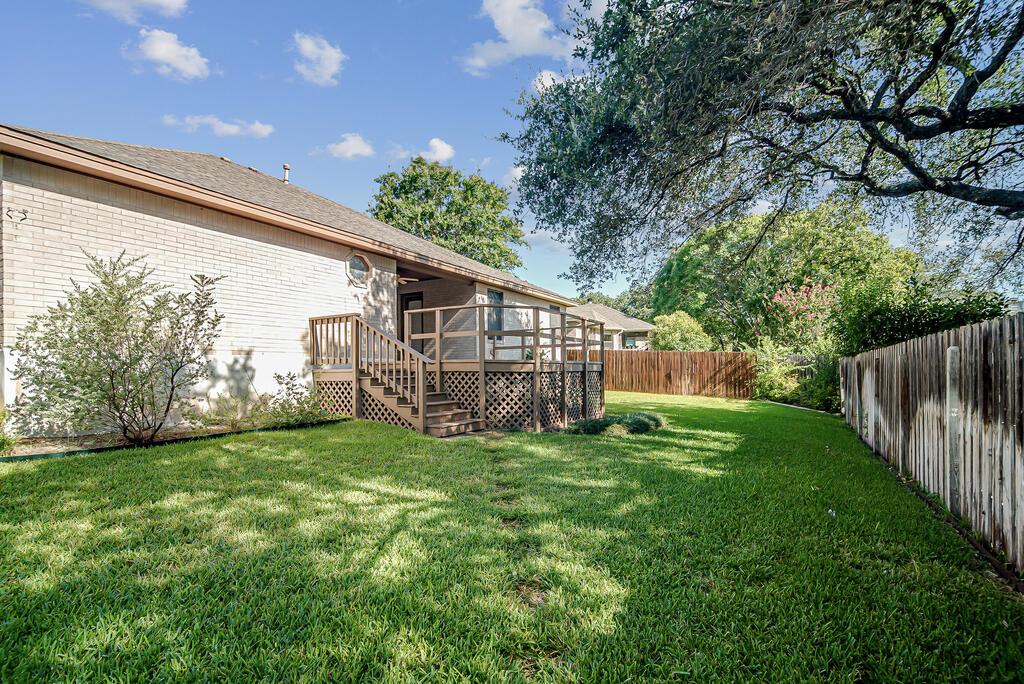 216 Meadow Brook DR