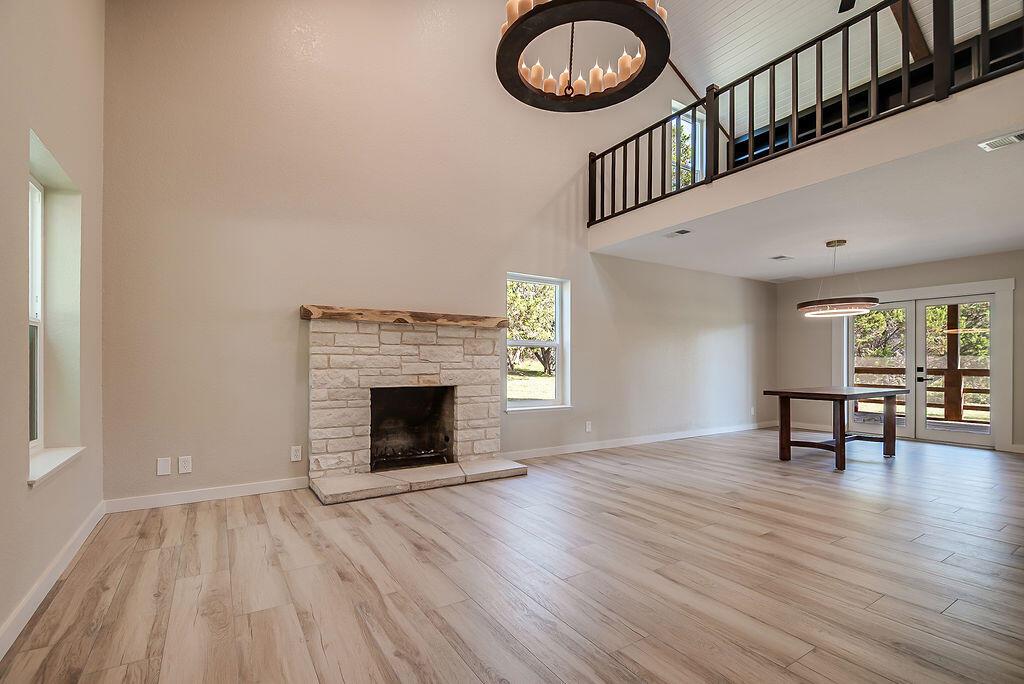 146 Hillside DR