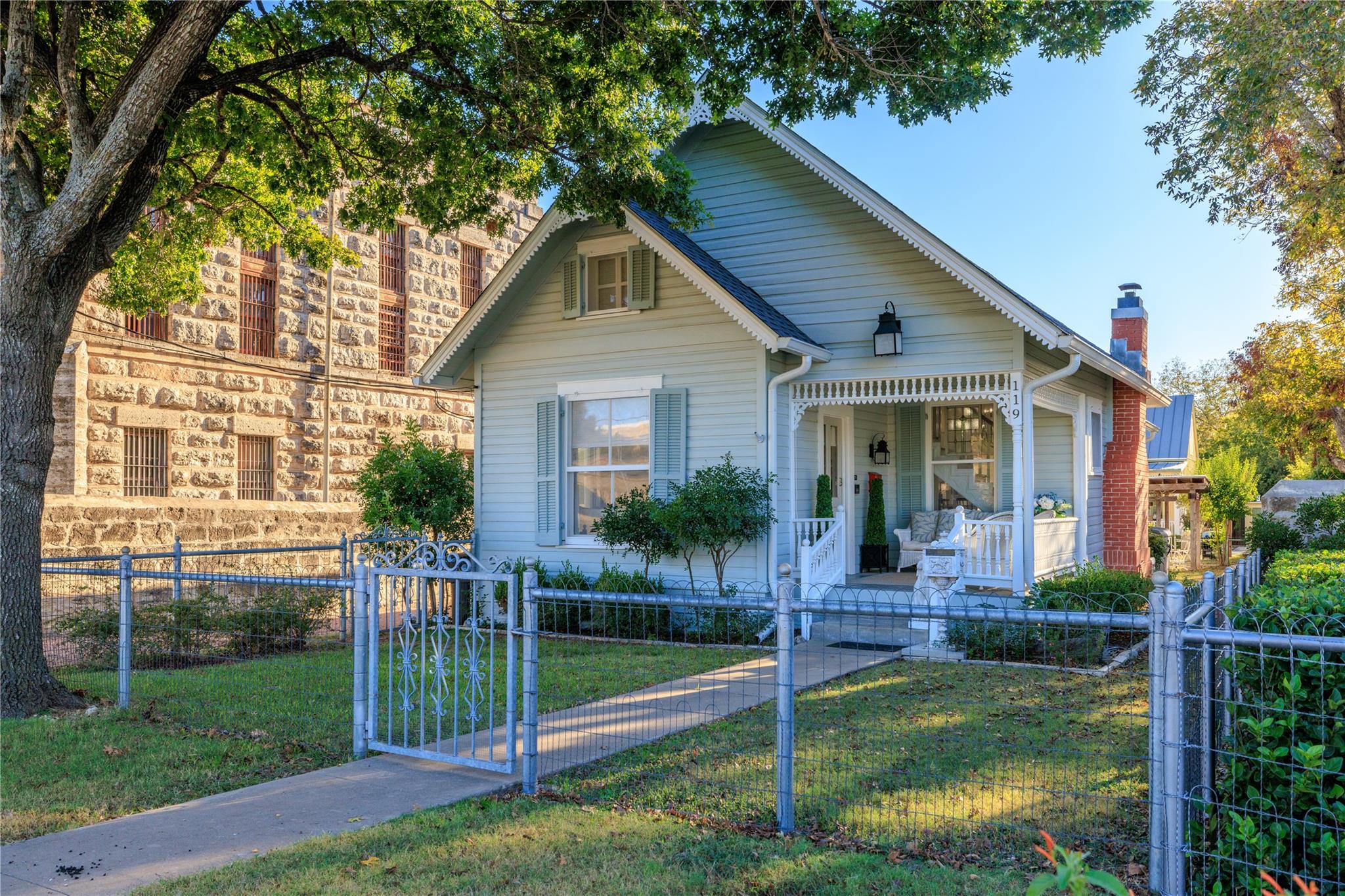 119 San Antonio ST