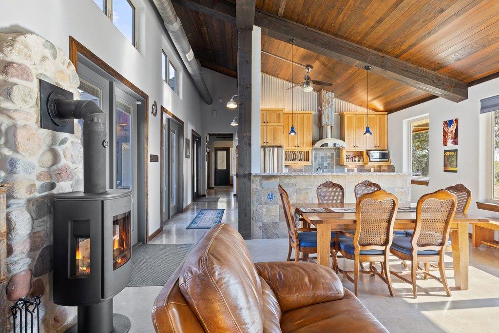 1292 Upper Turtle Creek RD