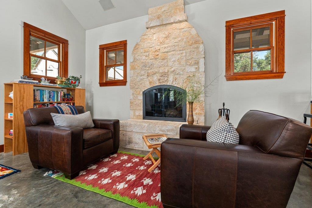 309 Ridgeview DR
