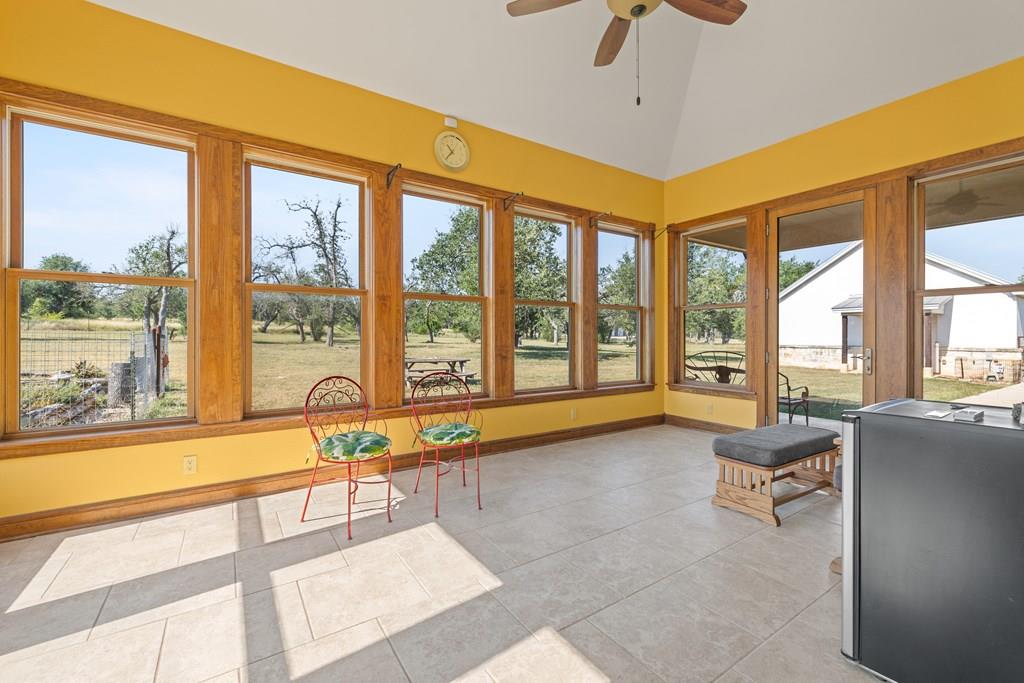 1282 Vintage Oaks DR