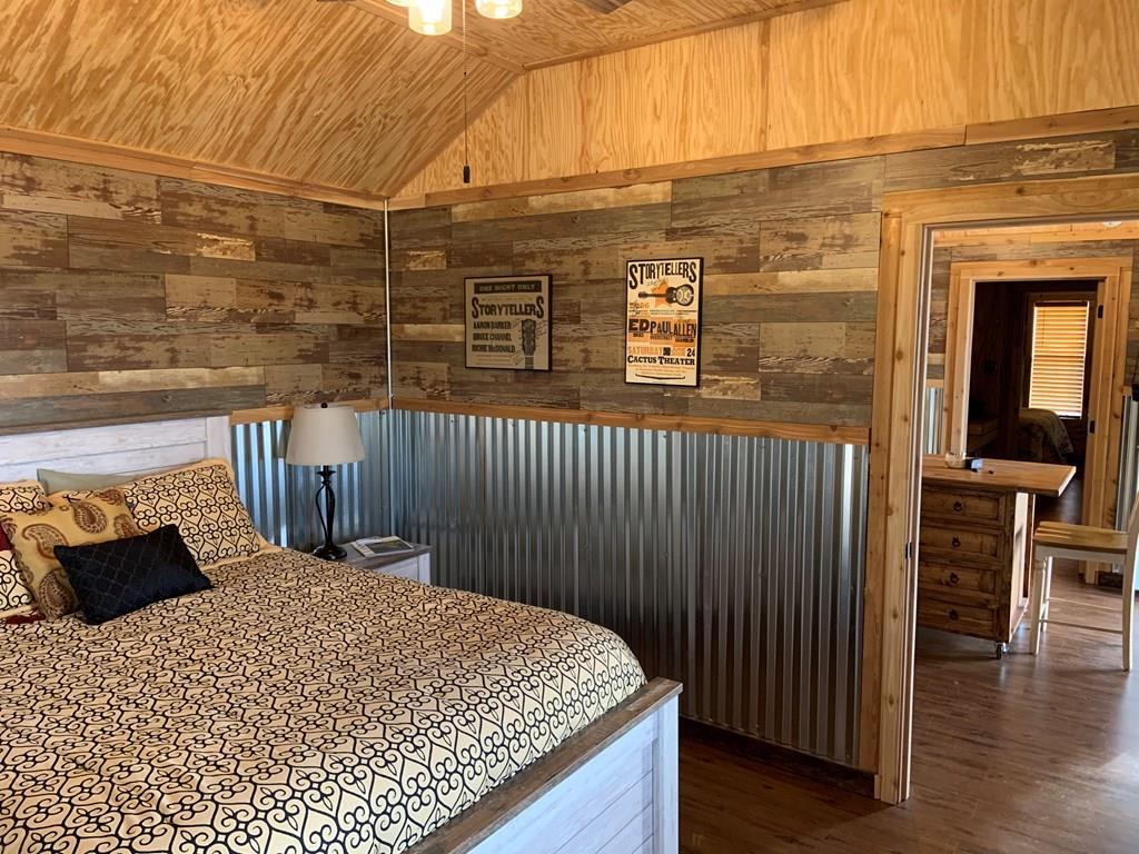2304 County Road 200