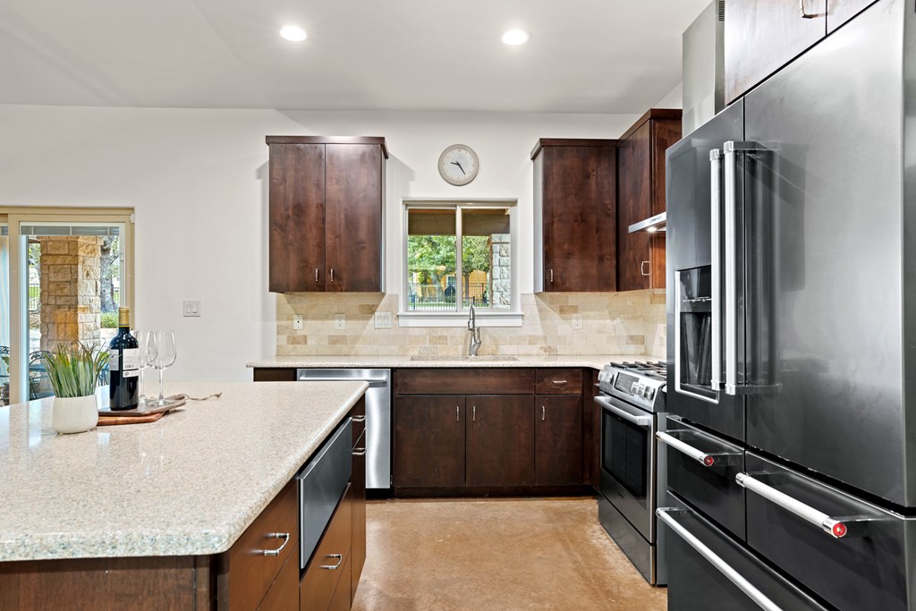 2307 Stone Meadow