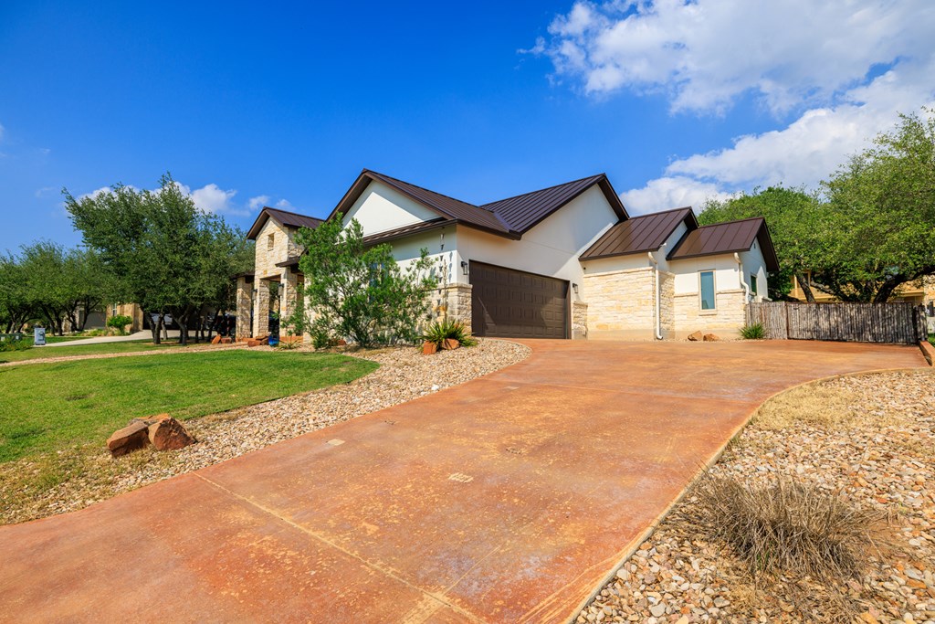 2307 Stone Meadow