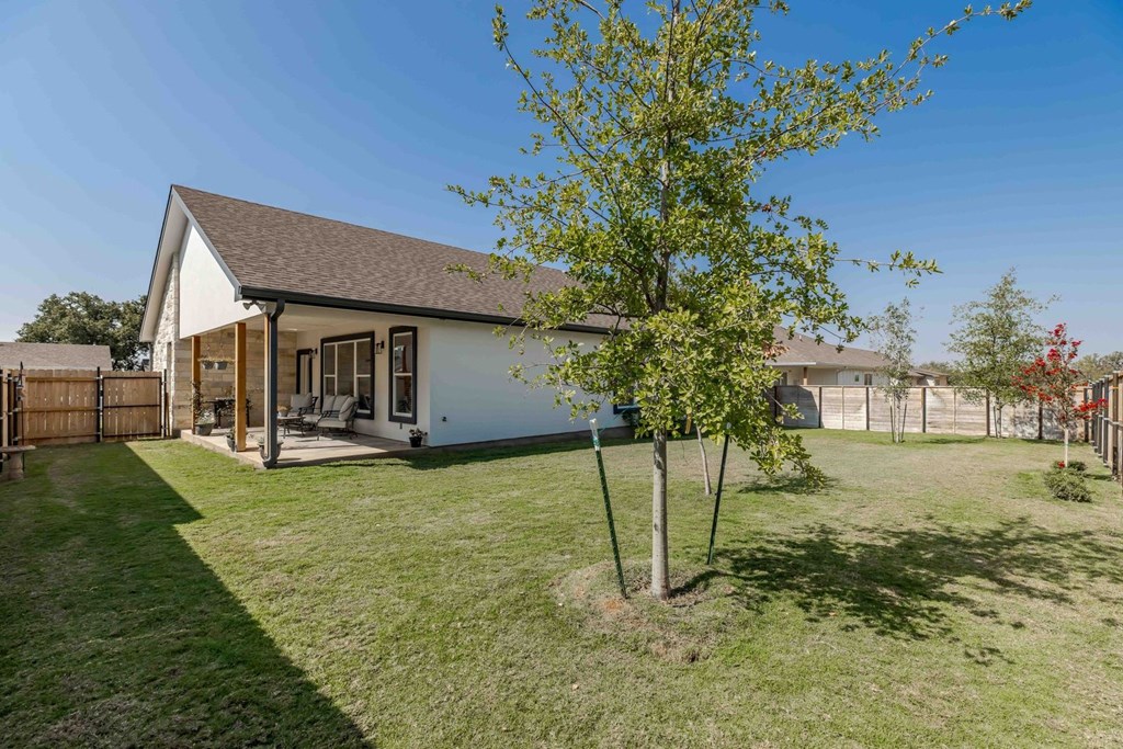 908 Smokey Oak Dr