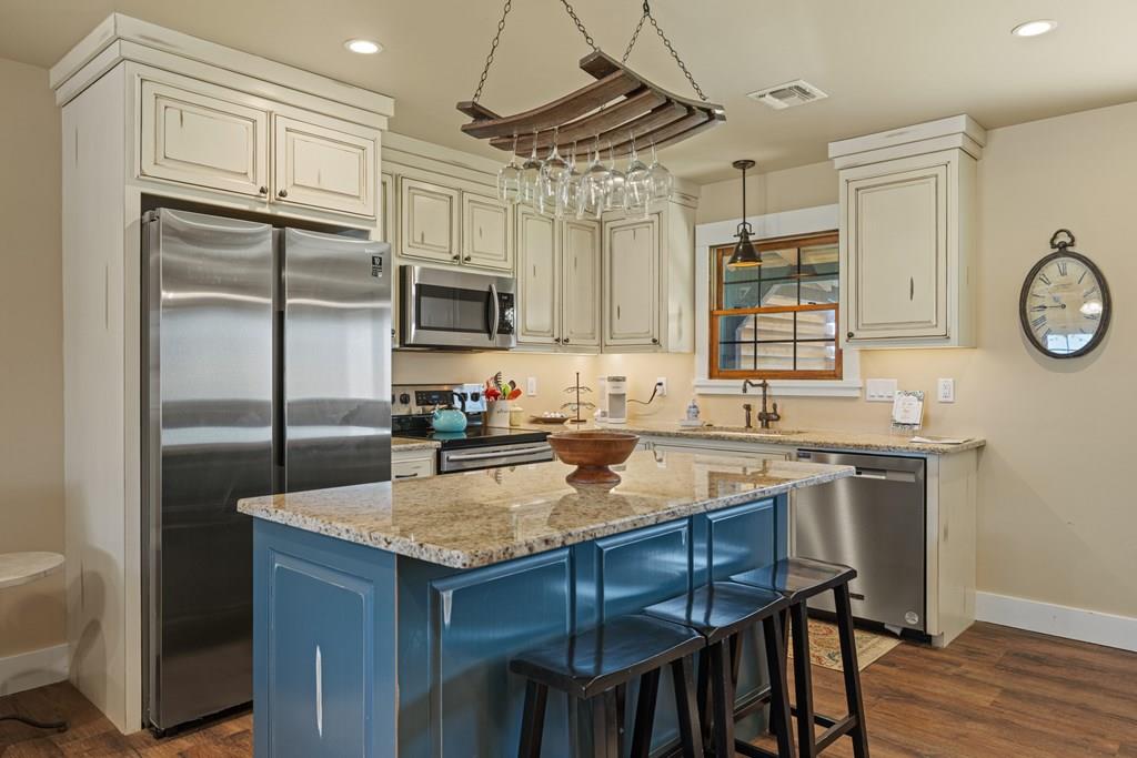 394 Ranch Rd 1376 RD