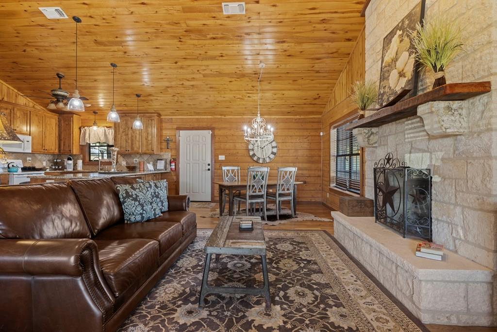 394 Ranch Rd 1376 RD