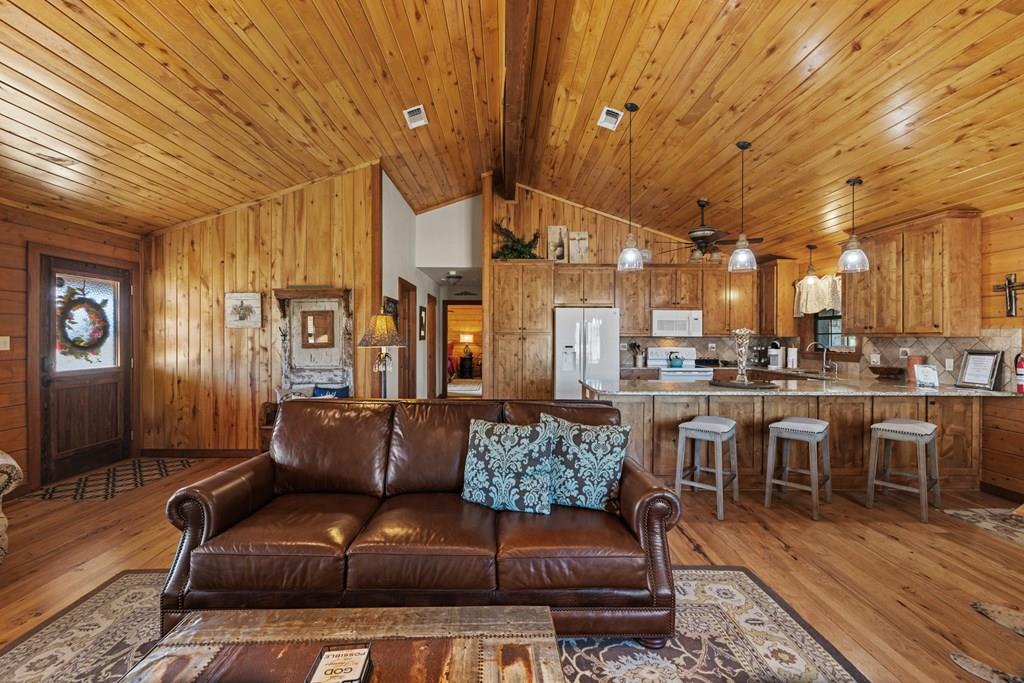 394 Ranch Rd 1376 RD